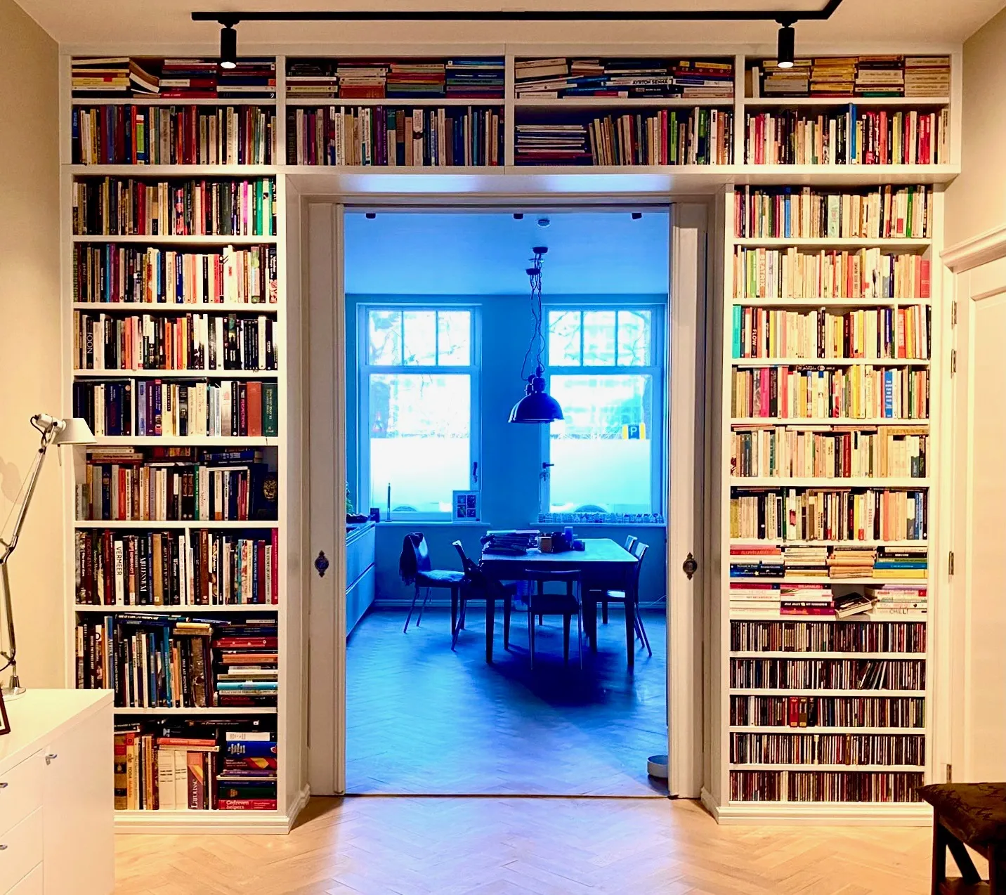 Built-in classical bookcase