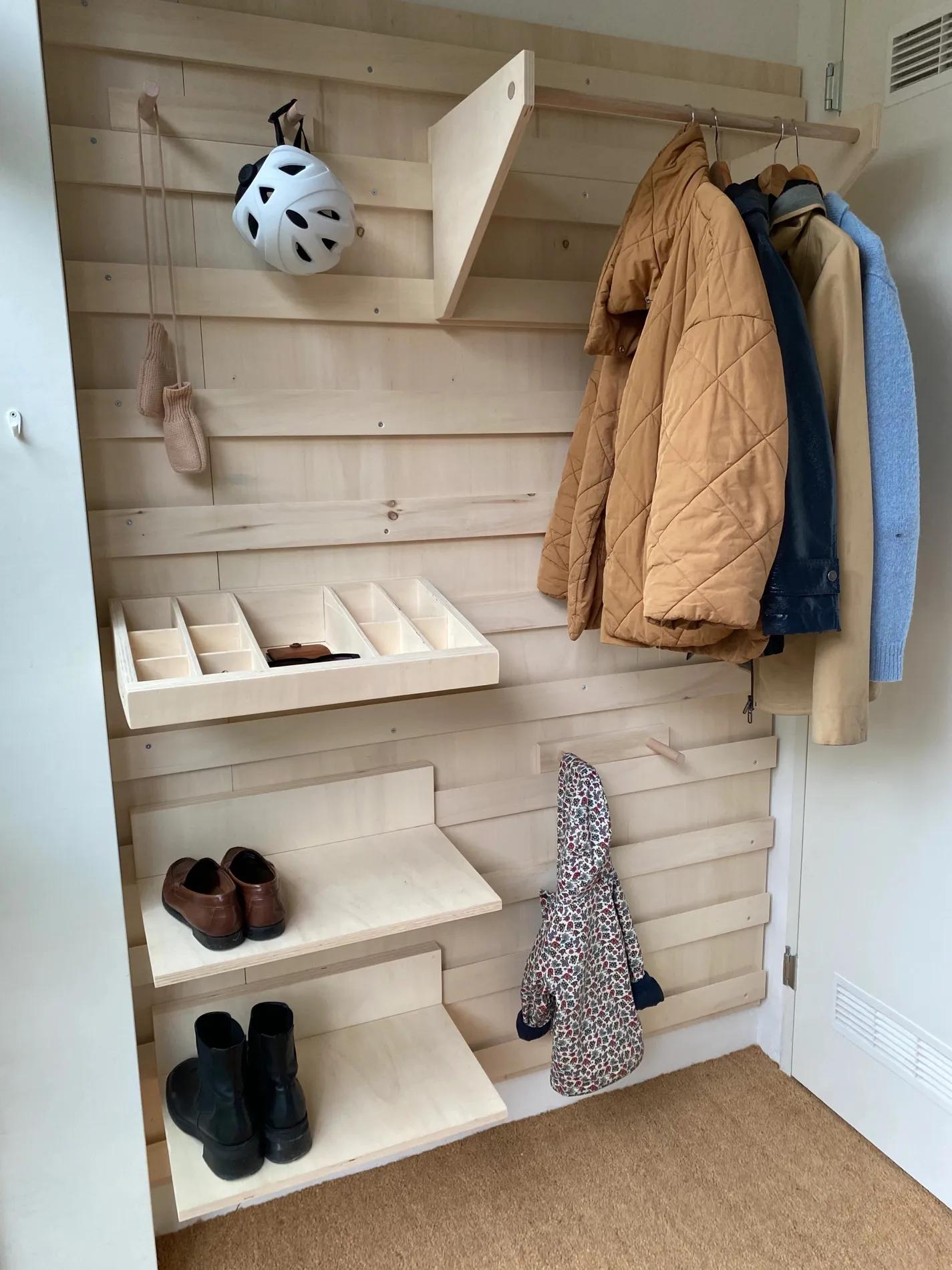 Modular hall unit